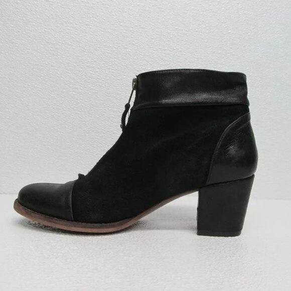 Eric Michael Leather Suede Heeled Ankle Booties Front Zip Size 8 - Picture 3 of 10